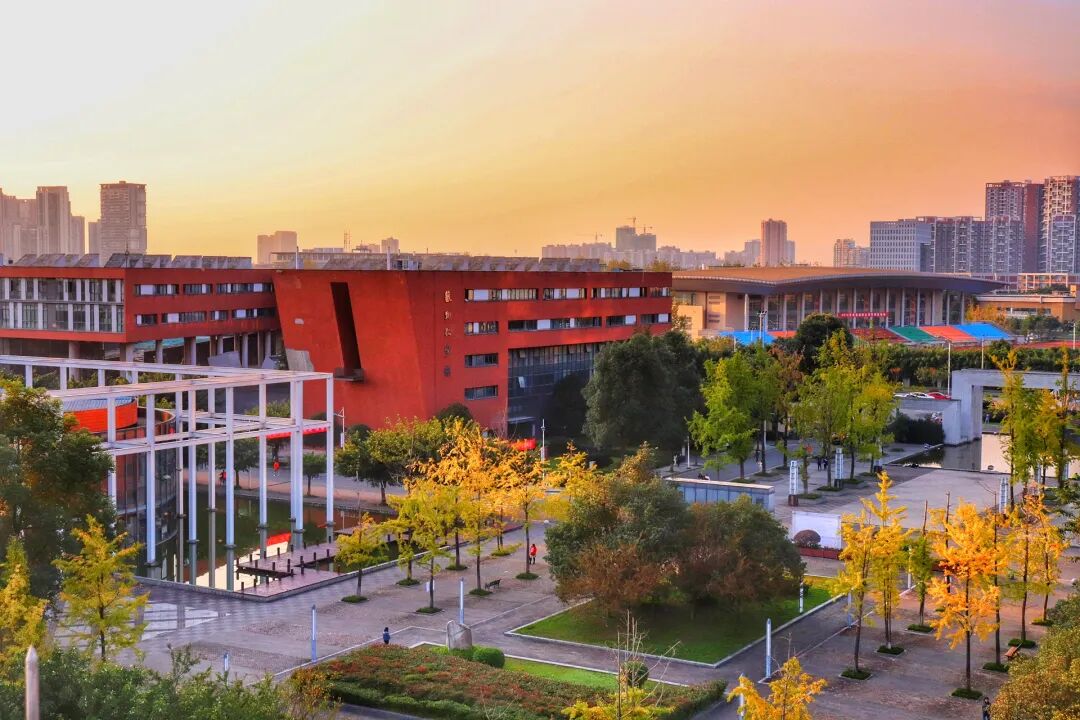 微信图片_2025-10-21_103755_571.jpg